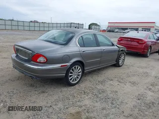 2007 Jaguar X-Type z VIN SAJWA51A17WJ07837, wystawiony jako IAAI lot #42166665 z przebiegiem 74 297 mil mil oraz . Historia ofert i sprzedaży dostępna na DreamBid. Obrazek 4.