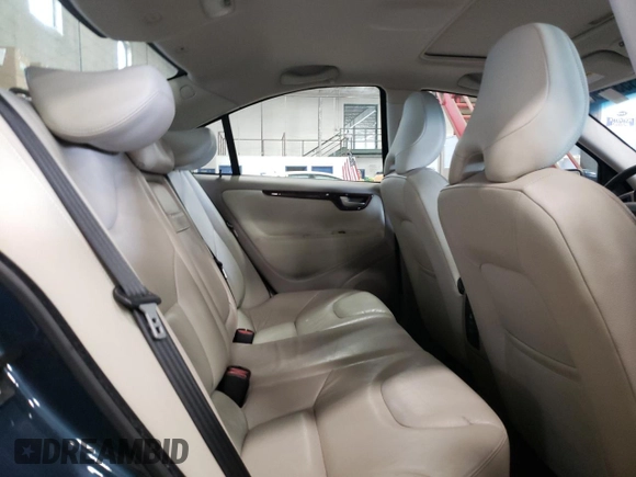 2006 Volvo S60 2.5T with VIN YV1RH592862554749, listed as a Copart auction lot 53538585 with 86,040 mi miles and Clean Title. Bid and sale history available at carsss.com. Image 10.