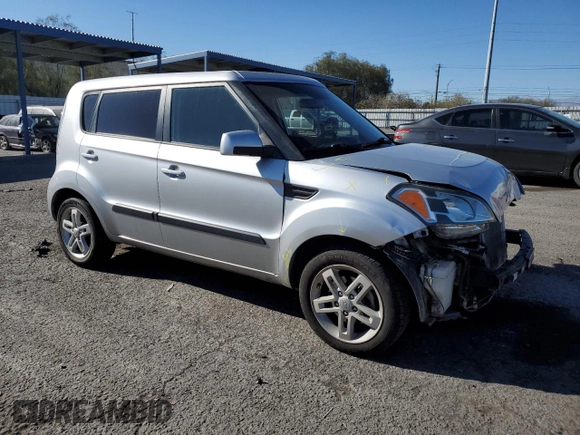 2011 Kia Soul + with VIN KNDJT2A22B7717775, listed as a Copart auction lot 81186954 with 154,095 mi miles and Salvage Title. Bid and sale history available at carsss.com. Image 4.