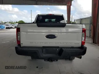 2018 Ford F-250 XL z VIN 1FT7X2B67JEC21168, wystawiony jako Copart lot #51764265 z przebiegiem 203 181 mil mil oraz Szkoda całkowita • Salvage title. Historia ofert i sprzedaży dostępna na DreamBid. Obrazek 6.