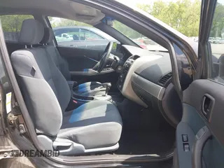 2005 Mitsubishi Galant ES z VIN 4A3AB36FX5E043814, wystawiony jako IAAI lot #42166789 z przebiegiem 215 921 mil mil oraz . Historia ofert i sprzedaży dostępna na DreamBid. Obrazek 5.