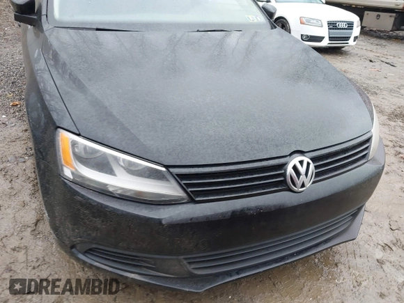 2011 Volkswagen Jetta SE с VIN 3VWBZ7AJ9BM395274, выставлен на аукционе IAAI как лот 41672902 с пробегом 79 218 миль миль и . История ставок и продаж доступна на DreamBid. Изображение 12.