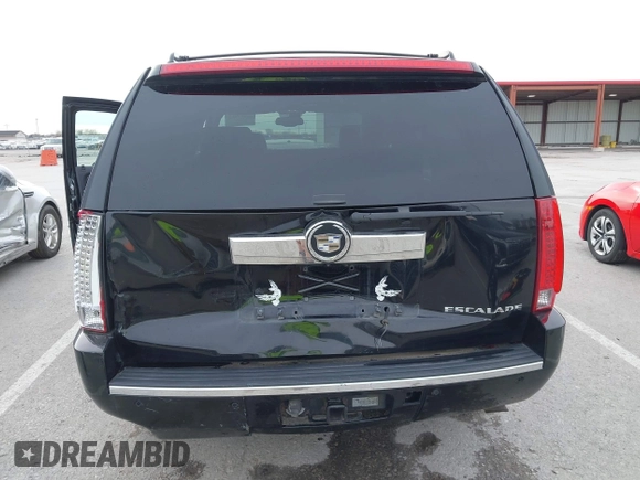2007 Cadillac Escalade z VIN 1GYFK63837R424460, wystawiony jako IAAI lot #41859862 z przebiegiem 138 690 mil mil oraz . Historia ofert i sprzedaży dostępna na DreamBid. Obrazek 6.