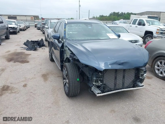 2023 Volvo XC60 Plus Bright Theme with VIN YV4L12RNXP1240842, listed as a IAAI auction lot 41918203 with 18,117 mi miles. Bid and sale history available at carsss.com. Image 1.