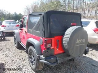 2013 Jeep Wrangler Sahara with VIN 1C4AJWBG8DL581783, listed as a IAAI auction lot 42126522 with 40,101 mi miles. Bid and sale history available at carsss.com. Image 18.