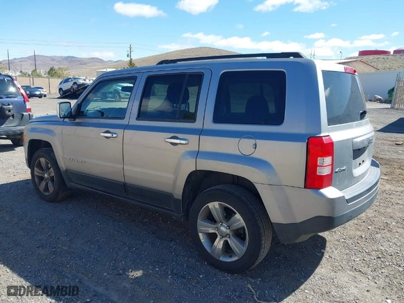 2014 Jeep Patriot Latitude with VIN 1C4NJRFB6ED883893, listed as a IAAI auction lot 41780864 with 119,610 mi miles. Bid and sale history available at carsss.com. Image 3.