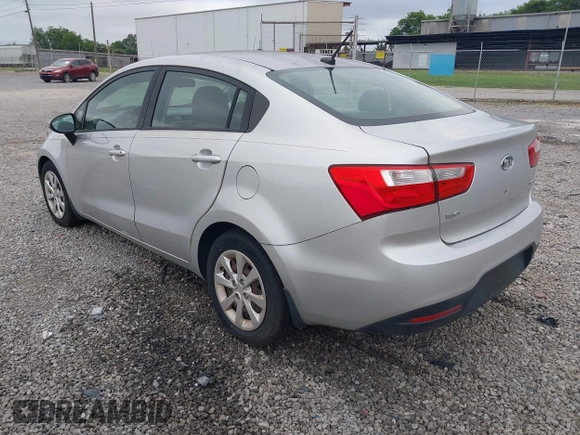 2013 Kia Rio EX z VIN KNADN4A32D6310234, wystawiony jako IAAI lot #42518870 z przebiegiem 125 605 mil mil oraz . Historia ofert i sprzedaży dostępna na DreamBid. Obrazek 3.