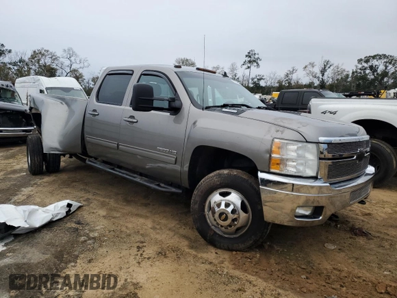 2014 Chevrolet Silverado 3500HD LTZ z VIN 1GC4K1C81EF128528, wystawiony jako Copart lot #86098474 z przebiegiem 179 717 mil mil oraz Szkoda całkowita • Salvage title. Historia ofert i sprzedaży dostępna na DreamBid. Obrazek 4.