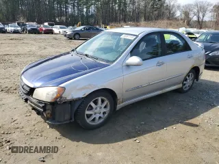 2006 Kia Spectra EX with VIN KNAFE122065278535, listed as a Copart auction lot 53081115 with 206,502 mi miles and Clean Title. Bid and sale history available at carsss.com. Image 1.