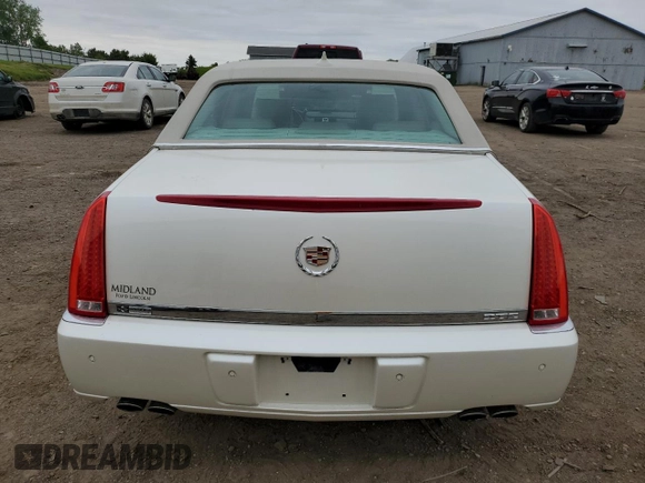 2011 Cadillac DTS Luxury Collection z VIN 1G6KD5E67BU122196, wystawiony jako Copart lot #58716175 z przebiegiem 76 192 mil mil oraz Czysty tytuł • Clean title. Historia ofert i sprzedaży dostępna na DreamBid. Obrazek 6.