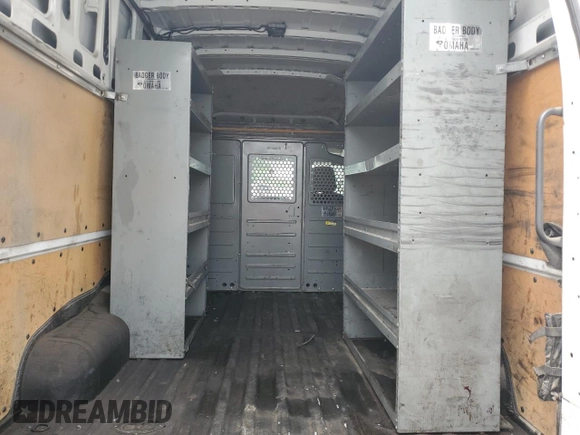 2018 Nissan NV Cargo SV z VIN 1N6AF0LY9JN808739, wystawiony jako Copart lot #58451535 z przebiegiem 255 350 mil mil oraz Szkoda całkowita • Salvage title. Historia ofert i sprzedaży dostępna na DreamBid. Obrazek 10.