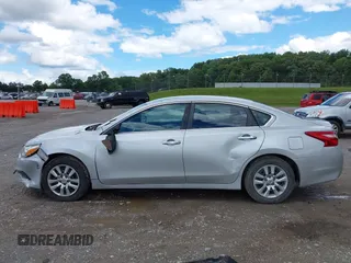 2017 Nissan Altima SV z VIN 1N4AL3AP1HC291908, wystawiony jako IAAI lot #42364395 z przebiegiem 207 453 mil mil oraz . Historia ofert i sprzedaży dostępna na DreamBid. Obrazek 14.