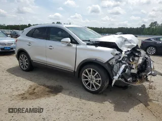2019 Lincoln MKC Reserve with VIN 5LMCJ3C93KUL12114, listed as a Copart auction lot 54557665 with 7,633 mi miles and Salvage title. Bid and sale history available at DreamBid. Image 4.