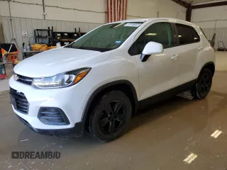 2021 Chevrolet Trax LS z VIN KL7CJKSB9MB303838, wystawiony jako Copart lot #49353125 z przebiegiem 89 022 mil mil oraz Czysty tytuł • Clean title. Historia ofert i sprzedaży dostępna na DreamBid. Obrazek 1.