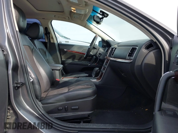 2011 Lincoln MKZ Hybrid with VIN 3LNDL2L39BR775289, listed as a IAAI auction lot 41834998 with 131,985 mi miles. Bid and sale history available at carsss.com. Image 5.
