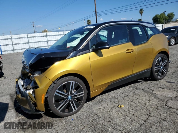 2021 BMW i3 with VIN WBY8P2C09M7H64854, listed as a Copart auction lot 44089394 with 33,224 mi miles. Bid and sale history available at carsss.com. Image 1.