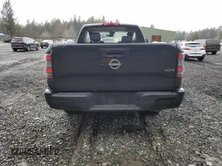 2022 Nissan Frontier SV z VIN 1N6ED1CM8NN636638, wystawiony jako Copart lot #46104605 z przebiegiem Nie podano mil oraz Szkoda całkowita • Salvage title. Historia ofert i sprzedaży dostępna na DreamBid. Obrazek 6.