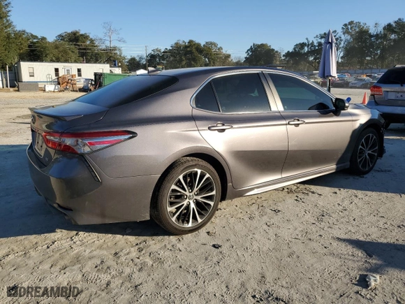 2019 Toyota Camry LE with VIN 4T1B11HK0KU184235, listed as a Copart auction lot 85879974 with 39,799 mi miles and Non Repairable. Bid and sale history available at carsss.com. Image 3.