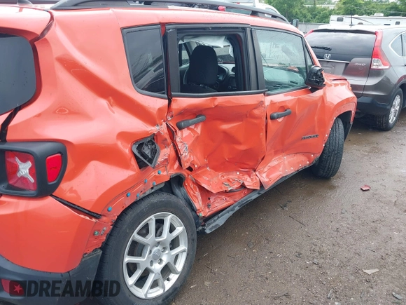 2020 Jeep Renegade Sport z VIN ZACNJAAB0LPL08984, wystawiony jako IAAI lot #42264734 z przebiegiem 55 562 mil mil oraz . Historia ofert i sprzedaży dostępna na DreamBid. Obrazek 6.
