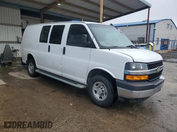 2022 Chevrolet Express Cargo with VIN 1GCWGAFP2N1195696, listed as a Copart auction lot 50023535 with Not provided miles and Clean title. Bid and sale history available at DreamBid. Image 4.