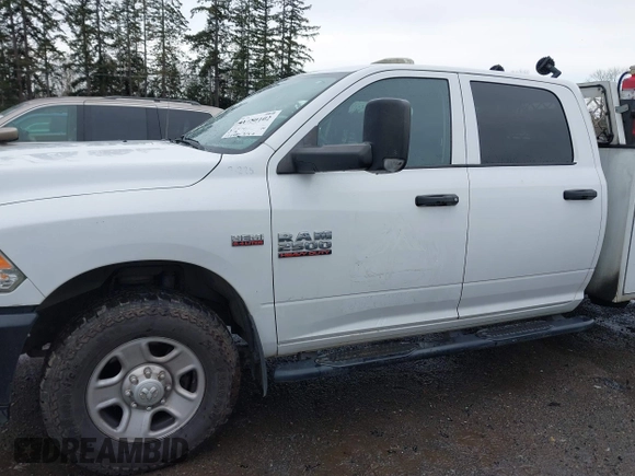 2018 Ram 2500 Tradesman with VIN 3C7WR4HJ0JG387749, listed as a IAAI auction lot 41750102 with 134,986 mi miles. Bid and sale history available at carsss.com. Image 5.