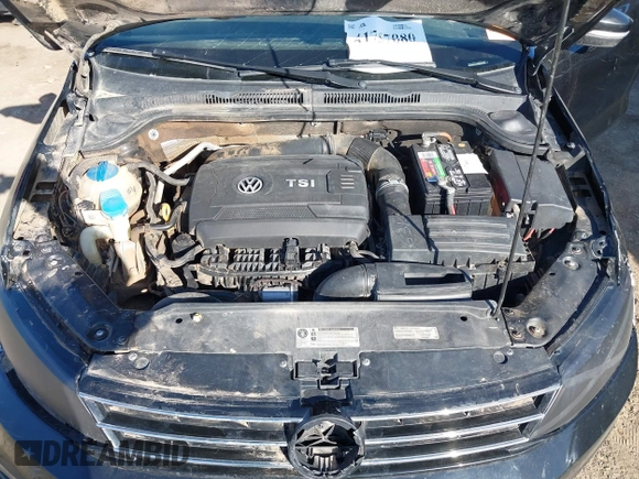 2015 Volkswagen Jetta SE z VIN 3VWD07AJ3FM266598, wystawiony jako IAAI lot #41757080 z przebiegiem 127 815 mil mil oraz . Historia ofert i sprzedaży dostępna na DreamBid. Obrazek 10.