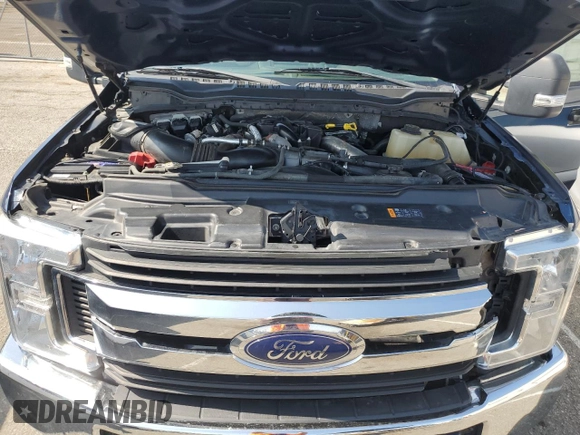 2019 Ford F-250 XL with VIN 1FT7W2BT2KEE58404, listed as a Copart auction lot 59939215 with 118,337 mi miles and Salvage title. Bid and sale history available at DreamBid. Image 11.