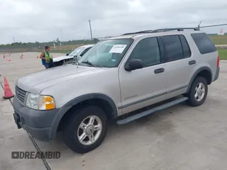 2004 Ford Explorer XLS z VIN 1FMZU62K74UC37365, wystawiony jako IAAI lot #42204190 z przebiegiem 144 350 mil mil oraz . Historia ofert i sprzedaży dostępna na DreamBid. Obrazek 2.