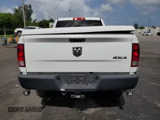 2018 Ram 2500 Tradesman z VIN 3C6TR5CT2JG241746, wystawiony jako Copart lot #60761495 z przebiegiem 191 645 mil mil oraz Czysty tytuł • Clean title. Historia ofert i sprzedaży dostępna na DreamBid. Obrazek 6.