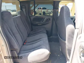 2000 Dodge Dakota Sport с VIN 1B7GL2AZ8YS716918, выставлен на аукционе IAAI как лот 42467015 с пробегом 149 961 миль миль и . История ставок и продаж доступна на DreamBid. Изображение 8.