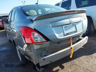 2012 Nissan Versa SV with VIN 3N1CN7AP9CL931142, listed as a IAAI auction lot 41230095 with 88,992 mi miles. Bid and sale history available at carsss.com. Image 6.