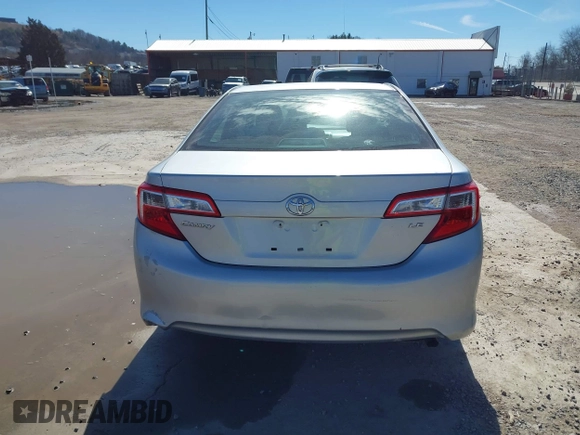 2014 Toyota Camry L with VIN 4T4BF1FK2ER364315, listed as a IAAI auction lot 41582885 with 1 mi miles. Bid and sale history available at carsss.com. Image 17.
