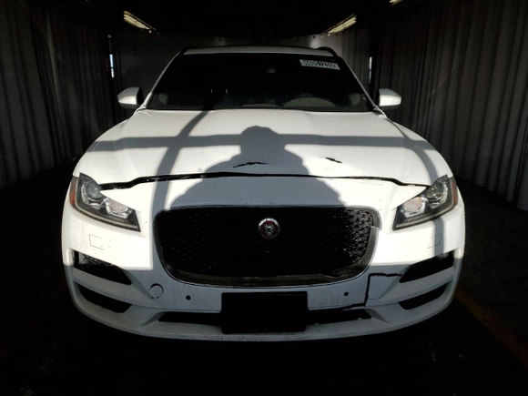 2018 Jaguar F-PACE 25t Premium with VIN SADCJ2FX1JA328814, listed as a Copart auction lot 48051255 with 96,428 mi miles and Clean Title. Bid and sale history available at carsss.com. Image 5.