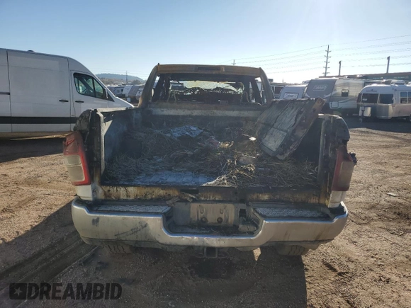 2019 Ram 2500 Tradesman z VIN 3C6UR5CL2KG656796, wystawiony jako Copart lot #75600323 z przebiegiem Nie podano mil oraz Szkoda całkowita • Salvage title. Historia ofert i sprzedaży dostępna na DreamBid. Obrazek 6.