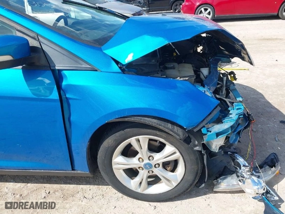 2013 Ford Focus SE with VIN 1FADP3K29DL283330, listed as a IAAI auction lot 42028093 with 101,391 mi miles. Bid and sale history available at carsss.com. Image 19.