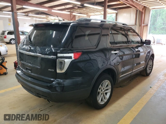 2011 Ford Explorer XLT with VIN 1FMHK8D83BGA14458, listed as a Copart auction lot 55672445 with 214,669 mi miles and Salvage title. Bid and sale history available at DreamBid. Image 3.