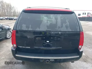 2007 Cadillac Escalade z VIN 1GYFK63847R152310, wystawiony jako IAAI lot #41912972 z przebiegiem Nie podano mil oraz . Historia ofert i sprzedaży dostępna na DreamBid. Obrazek 17.