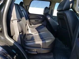 2009 GMC Yukon SLT w/4SA with VIN 1GKFC33J99R297063, listed as a Copart auction lot 53212104 with 289,213 mi miles and Salvage Title. Bid and sale history available at carsss.com. Image 12.