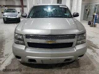 2009 Chevrolet Suburban LS with VIN 1GNFC16089R249869, listed as a Copart auction lot 81688434 with 174,768 mi miles and Salvage Title. Bid and sale history available at carsss.com. Image 5.