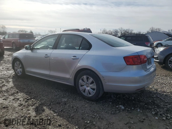 2013 Volkswagen Jetta SE z VIN 3VWDX7AJ8DM428539, wystawiony jako Copart lot #49662365 z przebiegiem 122 768 mil mil oraz Szkoda całkowita • Salvage title. Historia ofert i sprzedaży dostępna na DreamBid. Obrazek 2.
