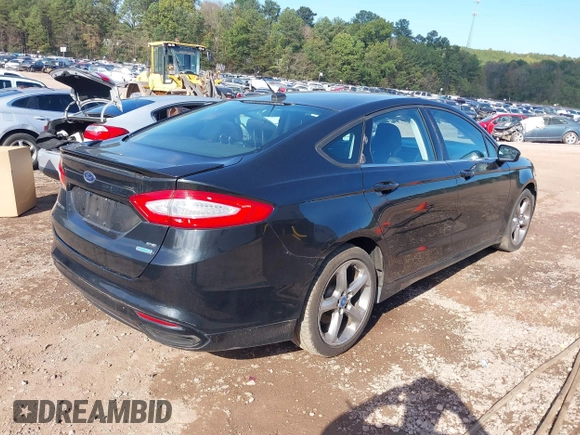 2013 Ford Fusion SE with VIN 3FA6P0H92DR160983, listed as a IAAI auction lot 40765682 with 204,247 mi miles and . Bid and sale history available at DreamBid. Image 4.