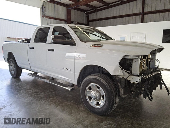2021 Ram 2500 Tradesman with VIN 3C6UR5HL5MG608219, listed as a Copart auction lot 85655694 with 104,958 mi miles and Salvage title. Bid and sale history available at DreamBid. Image 4.