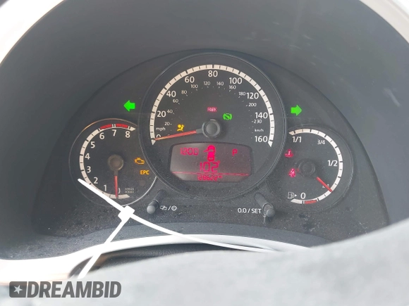 2013 Volkswagen Beetle 2.5L with VIN 3VWJX7AT7DM673319, listed as a IAAI auction lot 42169554 with 128,622 mi miles and . Bid and sale history available at DreamBid. Image 7.
