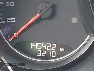 2017 Porsche Cayenne с VIN WP1AA2A25HKA80522, выставлен на аукционе IAAI как лот 42288882 с пробегом 145 422 миль миль и . История ставок и продаж доступна на DreamBid. Изображение 16.