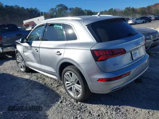 2018 Audi Q5 Prestige with VIN WA1CNAFYXJ2126447, listed as a IAAI auction lot 41033654 with 54,204 mi miles. Bid and sale history available at carsss.com. Image 3.