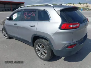 2018 Jeep Cherokee Latitude Plus with VIN 1C4PJLLB1JD615497, listed as a IAAI auction lot 41242298 with 1 mi miles. Bid and sale history available at carsss.com. Image 3.