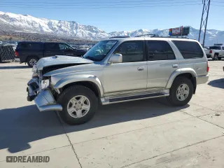 2000 Toyota 4Runner SR5 with VIN JT3HN86RXY0262262, listed as a Copart auction lot 47325895 with 235,112 mi miles and Salvage Title. Bid and sale history available at carsss.com. Image 1.
