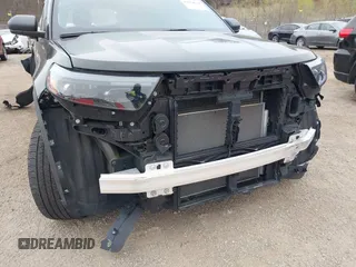 2023 Ford Police Interceptor Utility z VIN 1FM5K8AB1PGA03761, wystawiony jako IAAI lot #42068628 z przebiegiem 39 009 mil mil oraz . Historia ofert i sprzedaży dostępna na DreamBid. Obrazek 18.