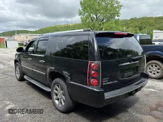 2011 GMC Yukon XL Denali with VIN 1GKS2MEF0BR225108, listed as a Copart auction lot 55619285 with 206,880 mi miles and Clean Title. Bid and sale history available at carsss.com. Image 3.