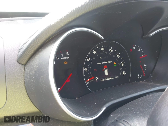 2015 Kia Sorento SX with VIN 5XYKWDA70FG565779, listed as a IAAI auction lot 41675010 with 134,060 mi miles. Bid and sale history available at carsss.com. Image 7.